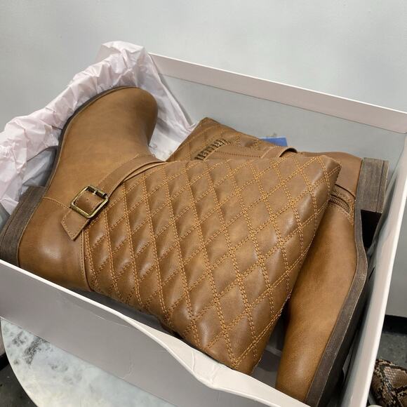 JustFab Myla Quilted Sweater Cuff Wide Calf Boots Cognac/Brown Women’s 10 NIB - Picture 7 of 9